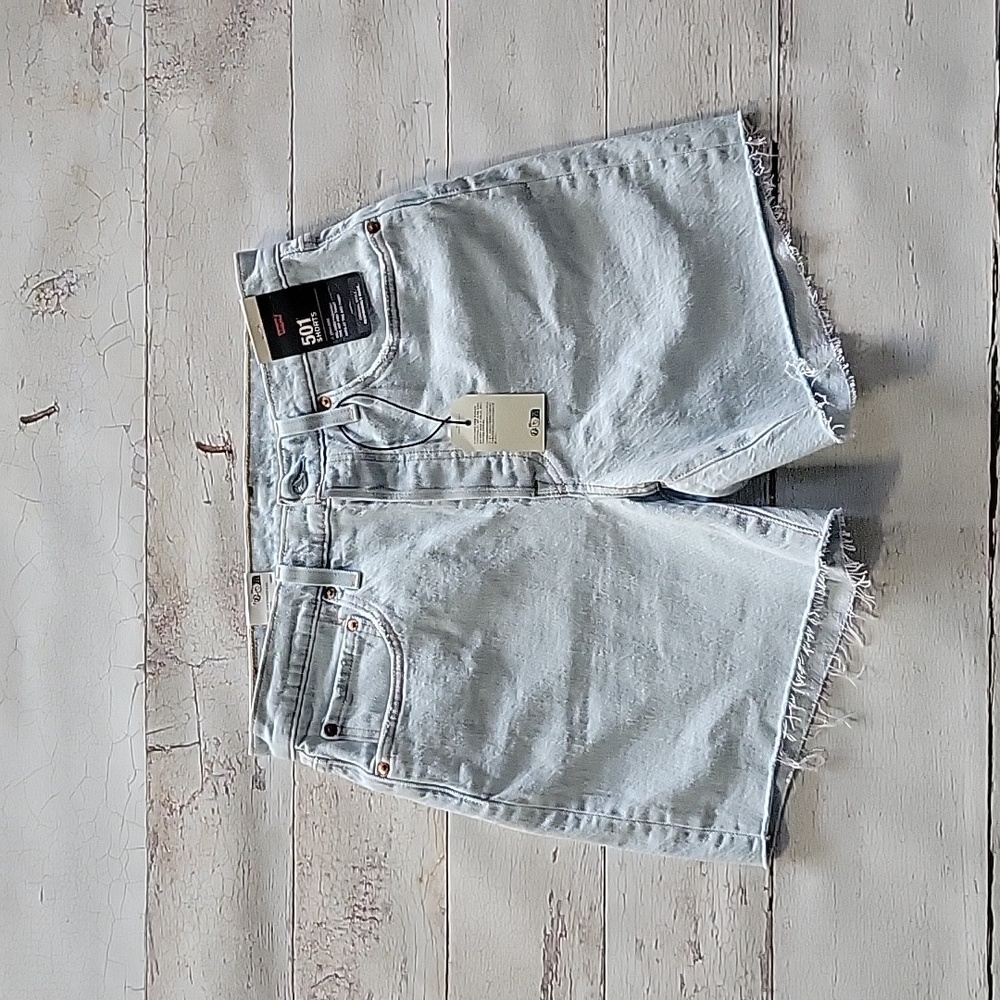 Levi's Women's 501 shorts High-Rise size 30